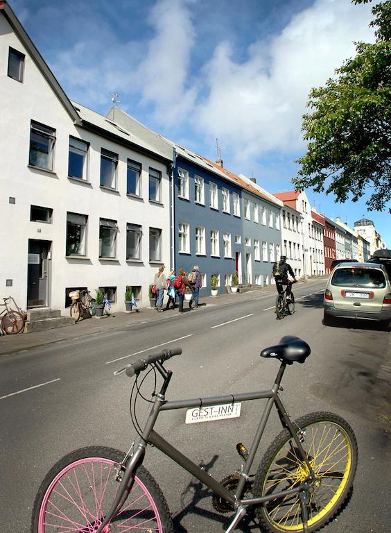 Gestinn Guesthouse Reykjavík Exteriör bild